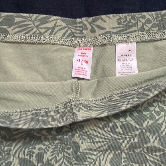 ‼️Stretchy Shorts - Picture 2 of 2